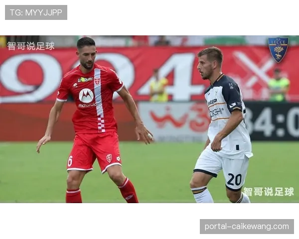 莱切前场逼抢力度不足，给予对手过多组织进攻时间与空间